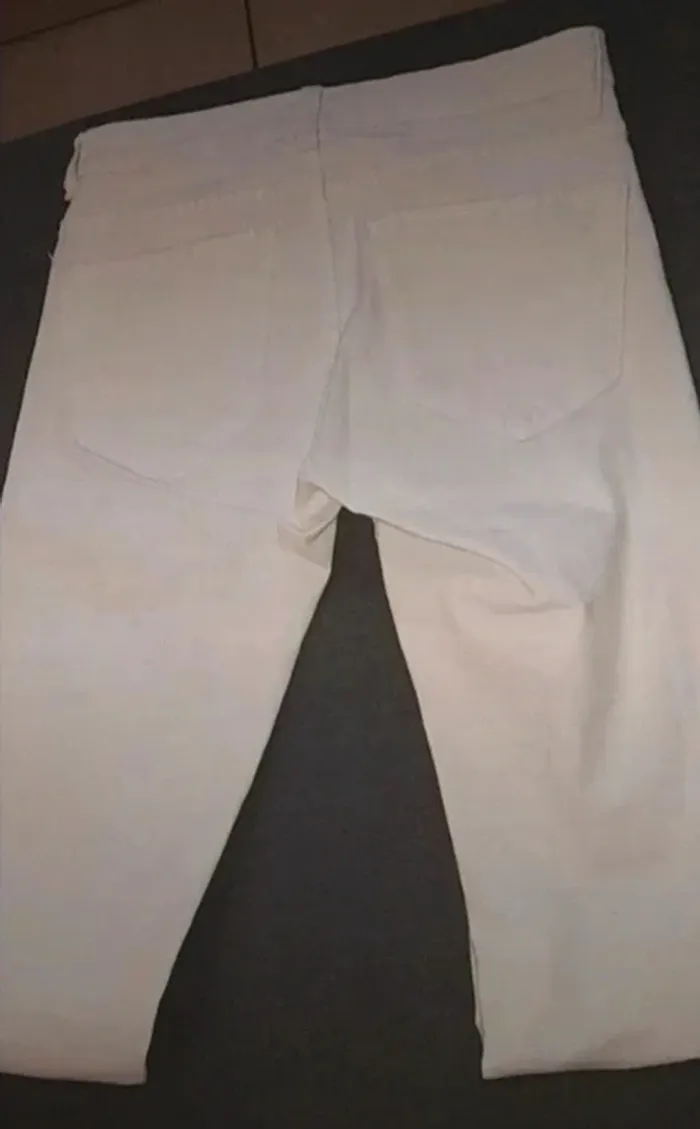 Jeans skinny blanc effet déchiré bershka taille s - photo numéro 3
