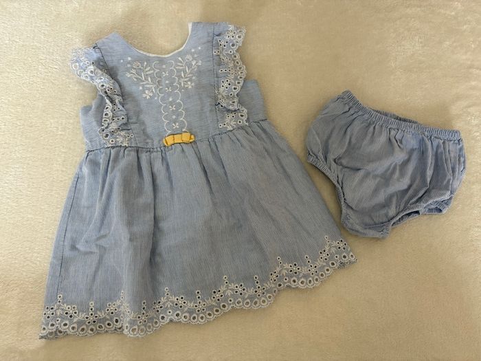 Lot vêtements fille 9 mois. - photo numéro 2