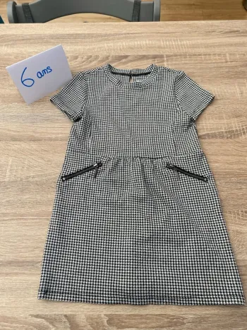 Robe fille Kiabi 6 ans