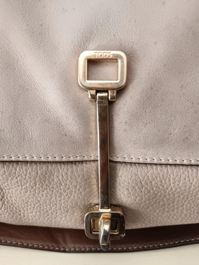 Sac à main Tod's cuir taupe - photo numéro 2