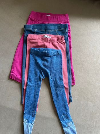 Lot 4 vêtements 12 mois
