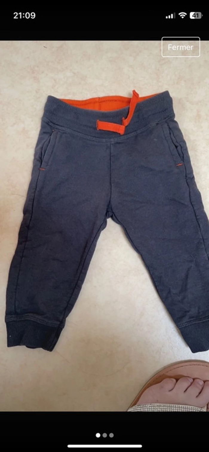 Pantalon jogging gris foncé Kiabi 18 mois