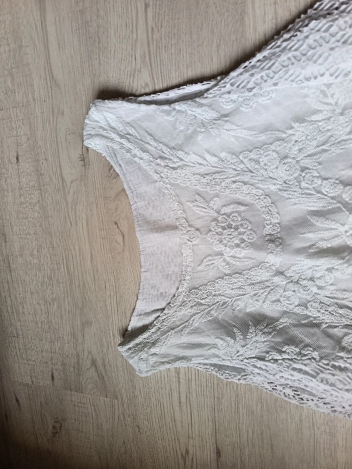 Haut débardeur blanc dentelle taille unique avec mesure parfait état - photo numéro 8