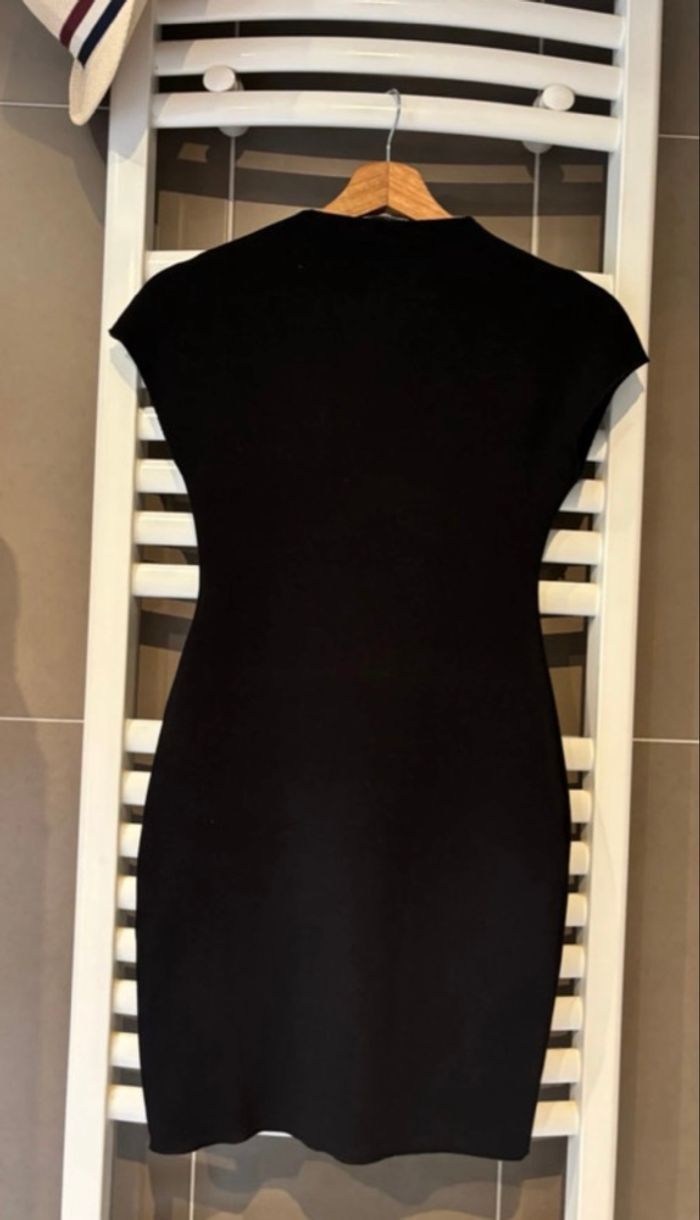 Robe noire ZARA Taille M - photo numéro 2