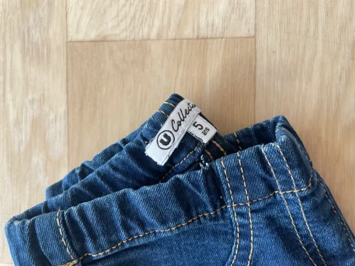 Jeans fille 5 ans - photo numéro 4