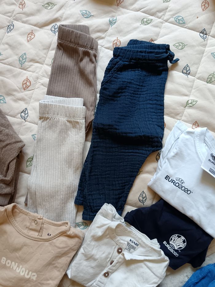 Lot vêtements bébé 9mois - photo numéro 2