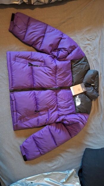 Doudoune North Face violette taille S