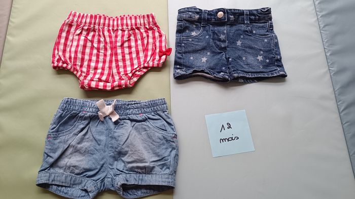 Lot 3 shorts 12 mois