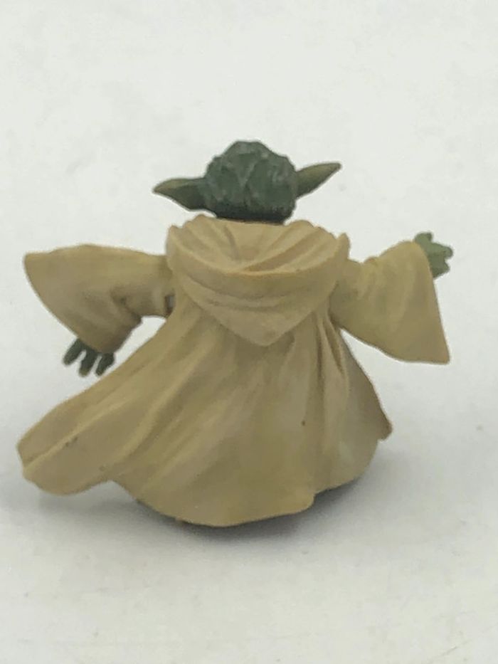 Figurine Star Wars Yoda articulé 5 cm LFL 2001 Hasbro - photo numéro 3