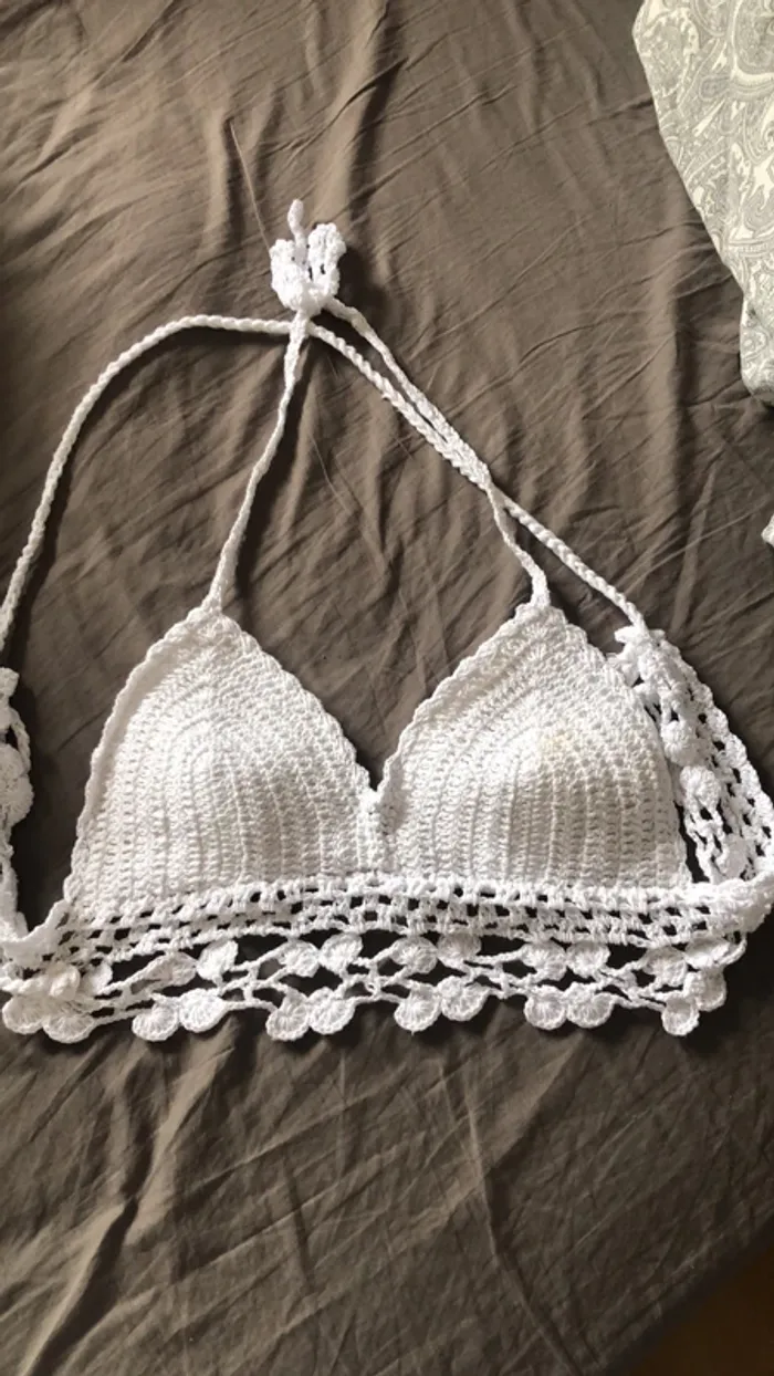 Top crochet ou haut maillot bain - photo numéro 4