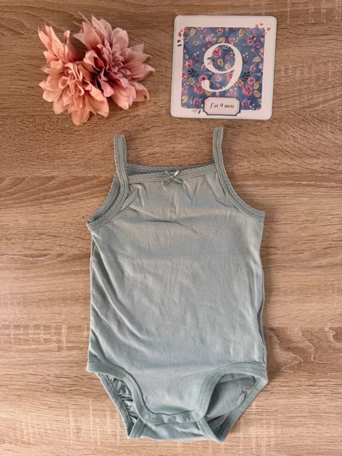 Body fines bretelles vert H&M 9 mois BE