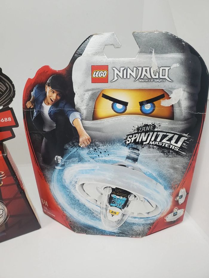 Lot de 2 toupie Lego Ninjago. - photo numéro 2