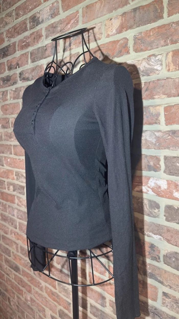 Haut a longues manches noir ligné élastique Dazy Taille S / 36 - photo numéro 7
