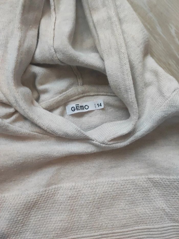 Pull a capuche avec poche centrale - photo numéro 4