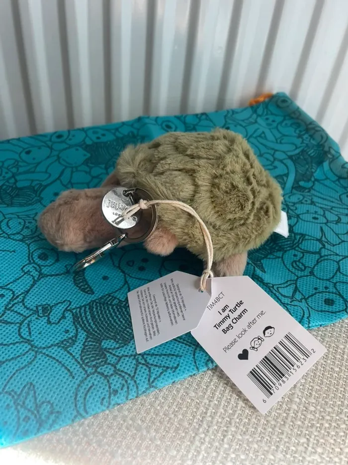 Porte-clefs - Bag Charm Timmy Turtle 🐢 - photo numéro 4