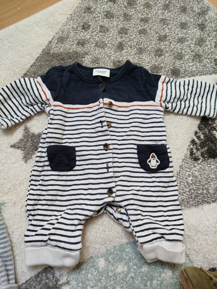 Lot vêtements 1 mois garçon - photo numéro 2