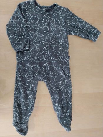 Pyjama dors bien bébé 9 mois vertbaudet gris motif dinosaures
