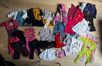 Gros lot de vêtements 18 mois - absorba jacadi dpam petit bateau orchestra 
