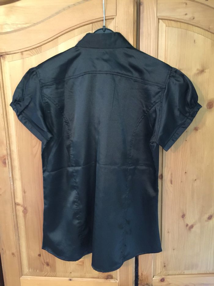 Chemise noire - photo numéro 2