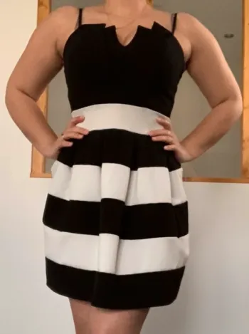Robe noire et blanche rayures été sexy