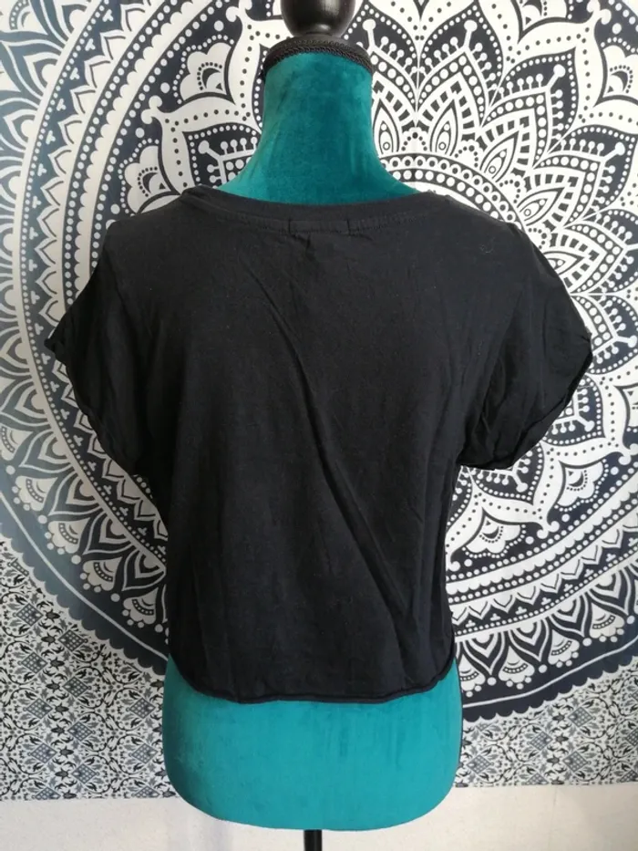 Tee-shirt crop top noir à message upside down / jennyfer / (M) - photo numéro 4