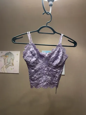 Crop top mauve taille XS
