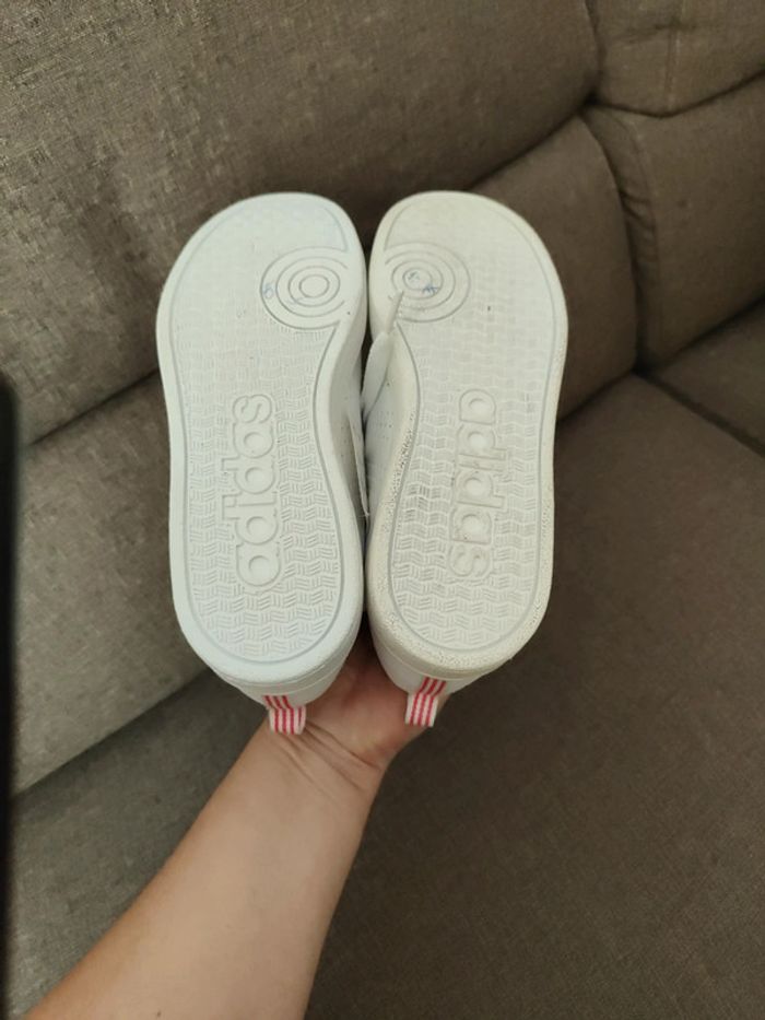 Baskets adidas taille 34 - photo numéro 4