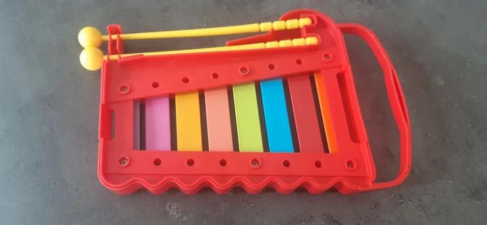 Jouets bébé : xylophone "happy music" et ses 2 baguettes - photo numéro 3