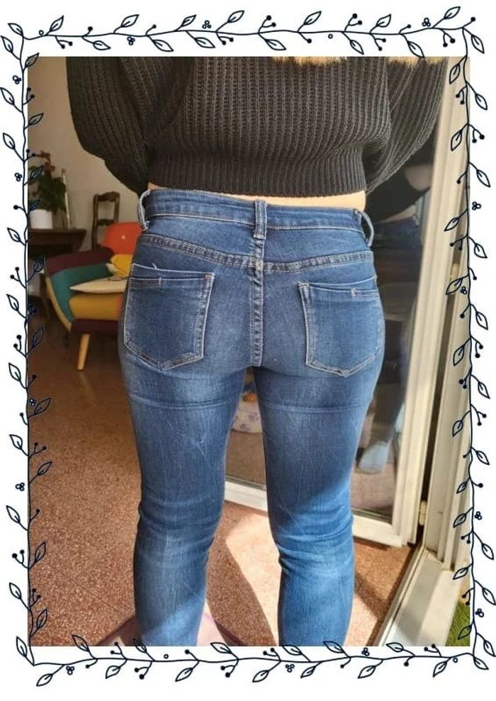 Jean taille basse troué - photo numéro 4