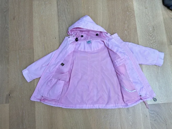Coupe vent fille 4 ans 64 - photo numéro 2