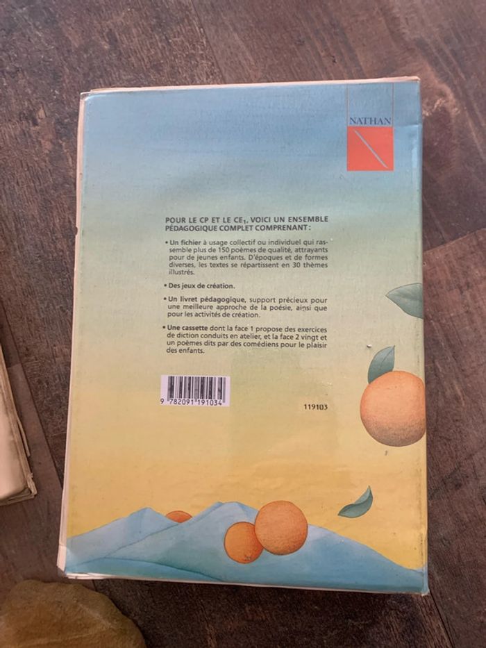 Poèmes à dire, lire et créer: l orange bleue - photo numéro 2