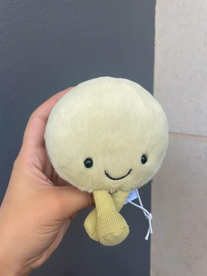 Peluche Jellycat Amuseables Macaron Max 💚 - photo numéro 2