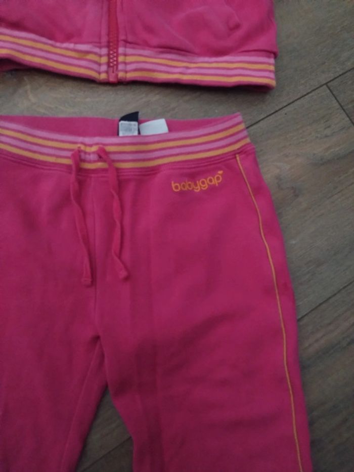 Ensemble jogging survêtement gap rose 24 mois - photo numéro 2