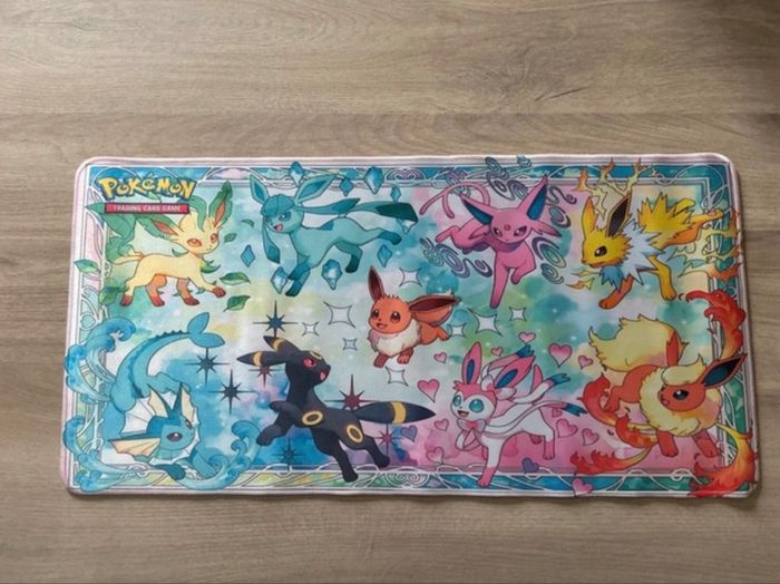Tapis de souris pokemon Évoli avec ses évolution neuf