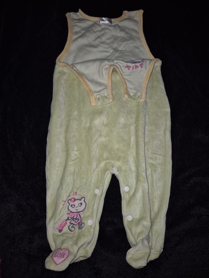 Pyjama vert - photo numéro 2