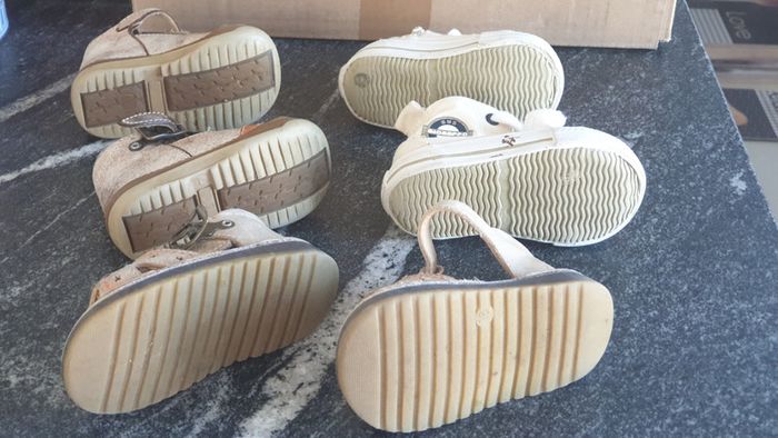 3 paires de chaussures taille 19 et taille taille 18 enfant bebe - photo numéro 5
