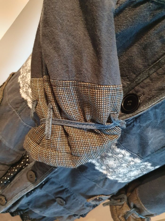 Manteau très original - photo numéro 3