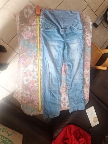 Jean grossesse avec bandeau