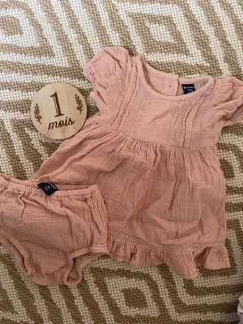 Ensemble robe culotte 1 mois fille