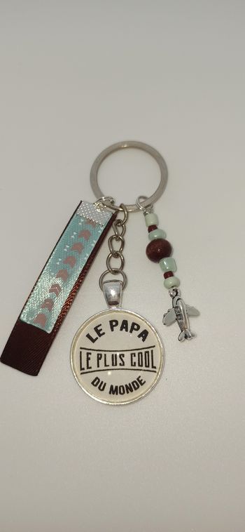 Porte clé message " Le papa le plus cool du monde "