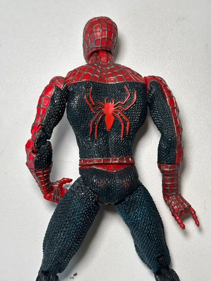 Toybiz 2003 Spiderman 2 Film Super Posable Tobey Maguire Punching Action figurine action figure - photo numéro 3
