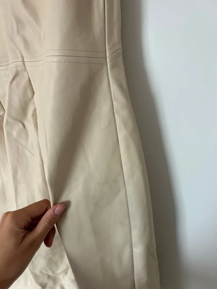 Robe en cuir Primark taille 38 - photo numéro 4