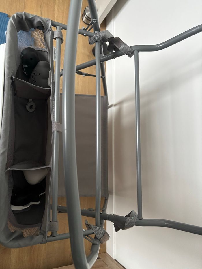 Baignoire Twistshake + support + hamac neuf + jeux + tuyau de vidange + bouchon supplémentaire - photo numéro 2