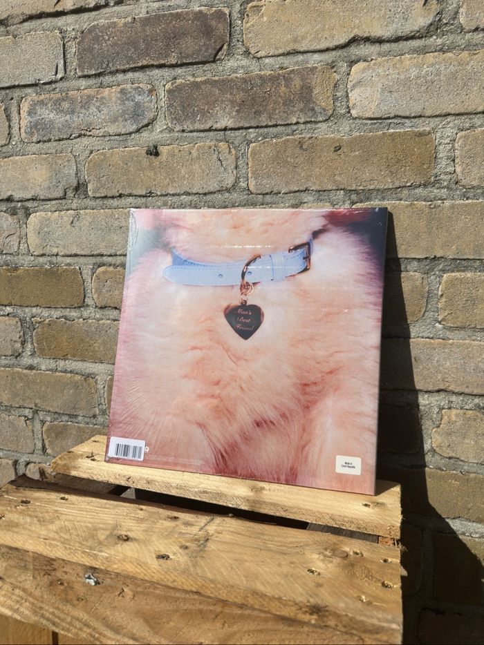 Man's Best Friend Standard LP Vinyle + Signed Card - photo numéro 2