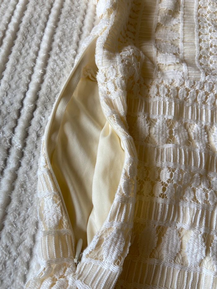 Très jolie robe blanche / Taille 40 - photo numéro 11