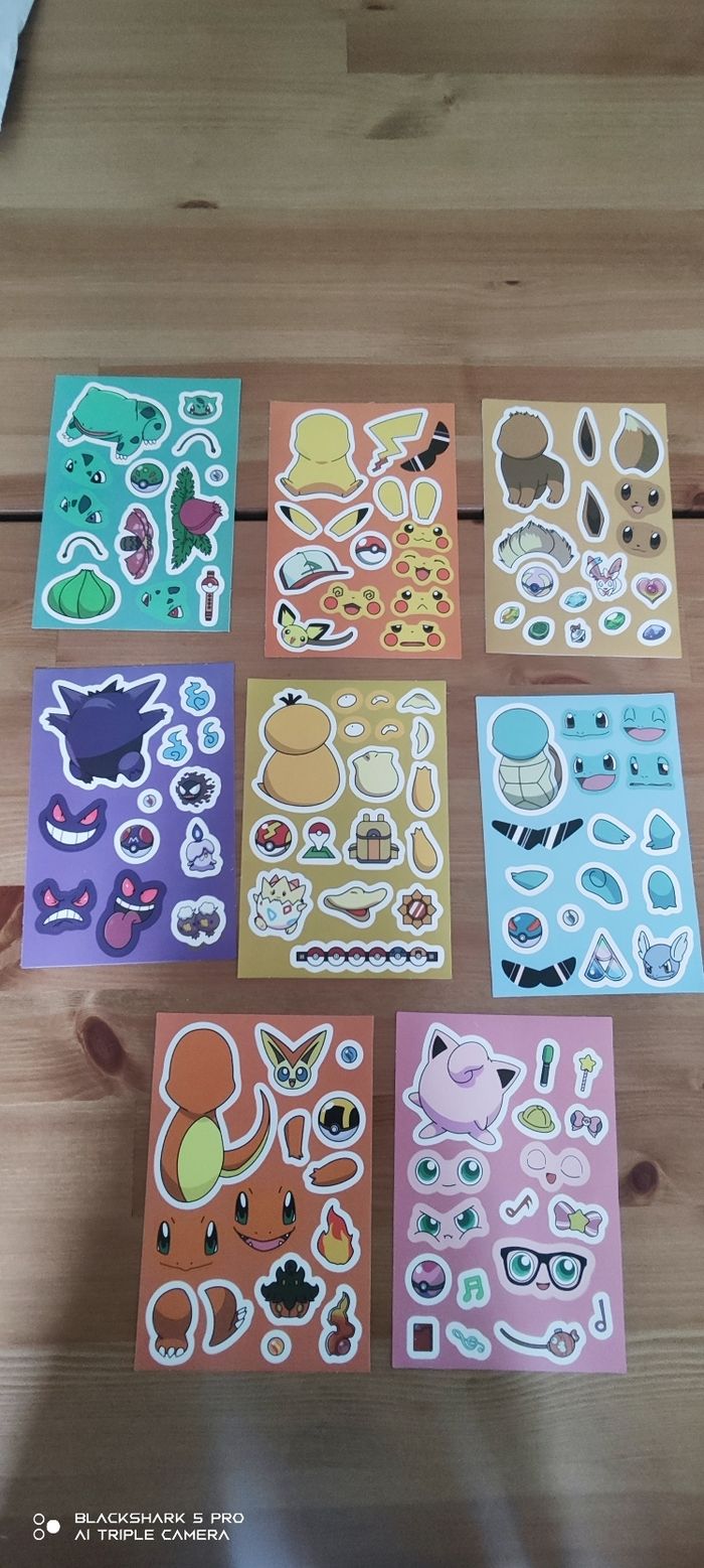 Anniversaire pokémon : sachet Pikachu avec petit cadeau et cartes - photo numéro 3