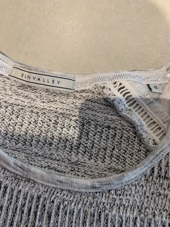 Pull sunvalley taille S en parfait état - photo numéro 2