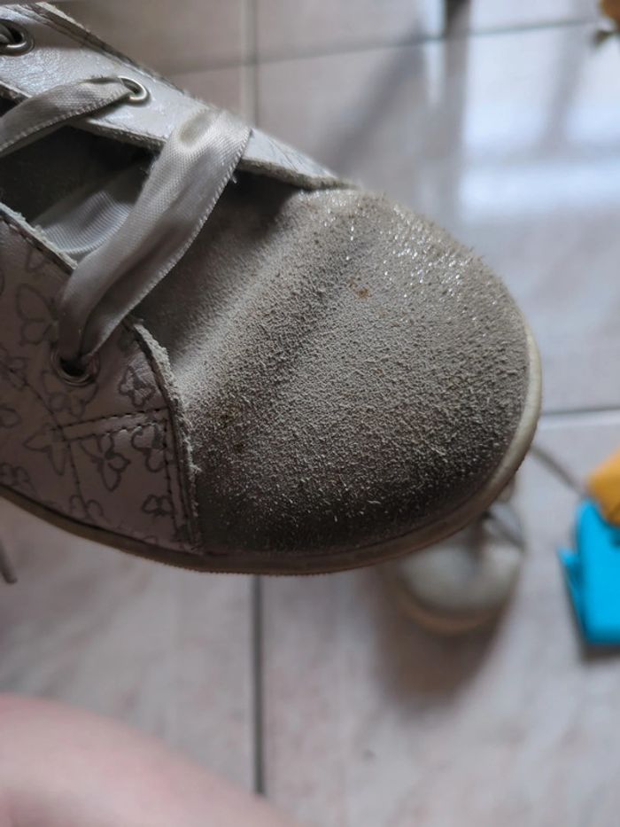 Baskets blanches grises argenté papillon cuir 31 - photo numéro 4