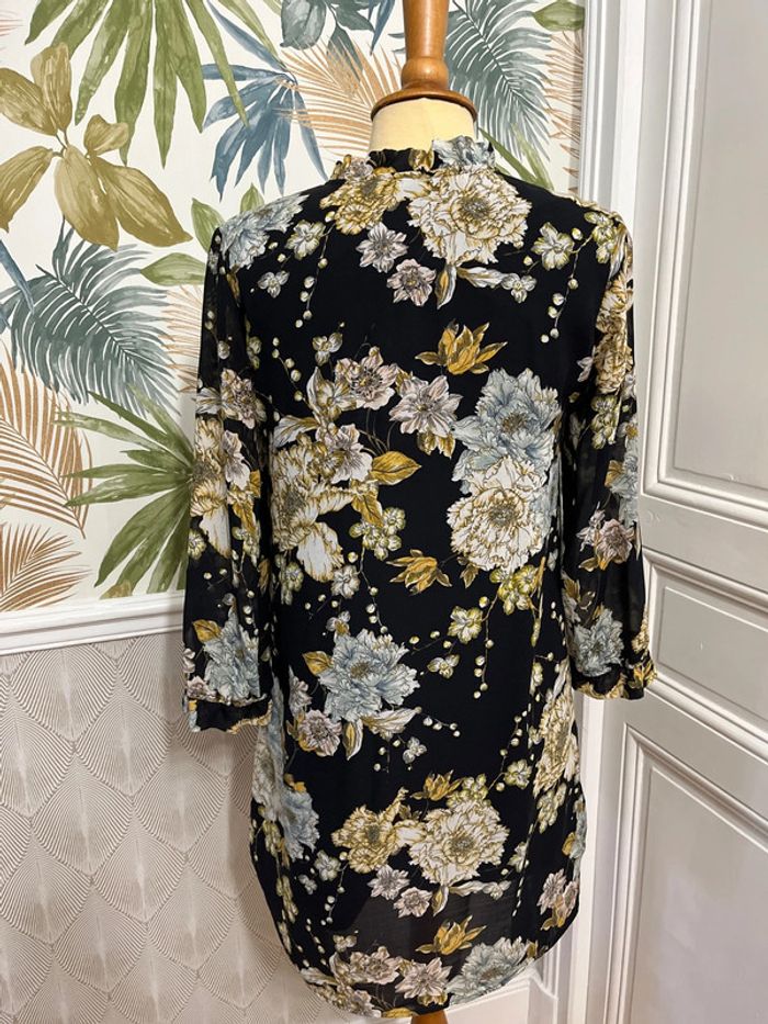 Robe taille 36/38 - photo numéro 4