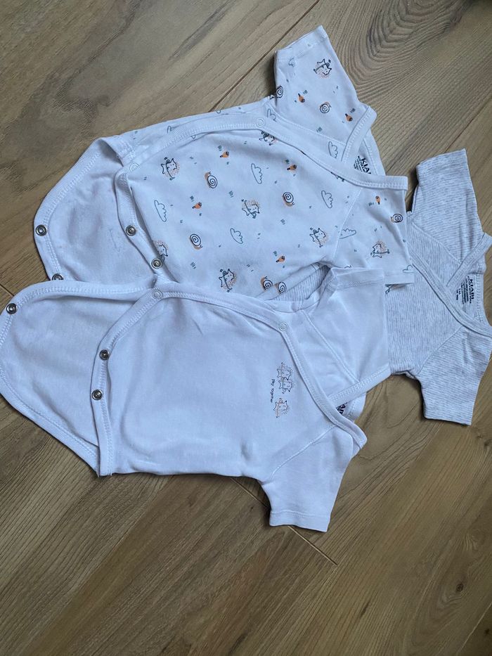 Lot de 3 bodies manches courtes - 1 Mois